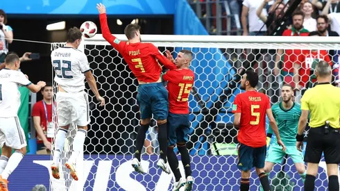 El criterio para cobrar manos va a cambiar en el fútbol