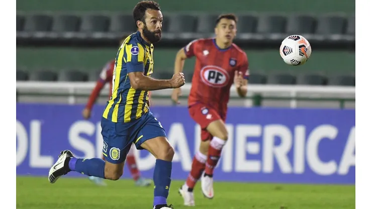 Rosario se mofa de Huachipato luego de golearlo por la Sudamericana.