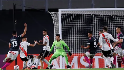 River ganó con Enzo Pérez como arquero