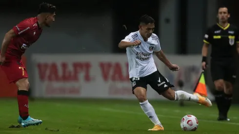 Joan Cruz fue titular en el partido de Colo Colo ante Ñublense.