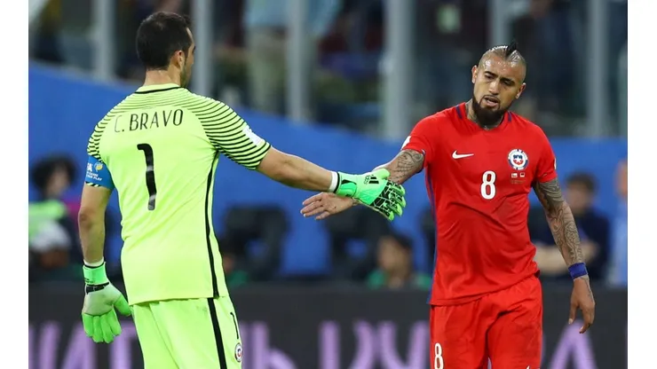 Claudio Bravo también cree que se debe ir con lo mejor a jugar la Copa América.