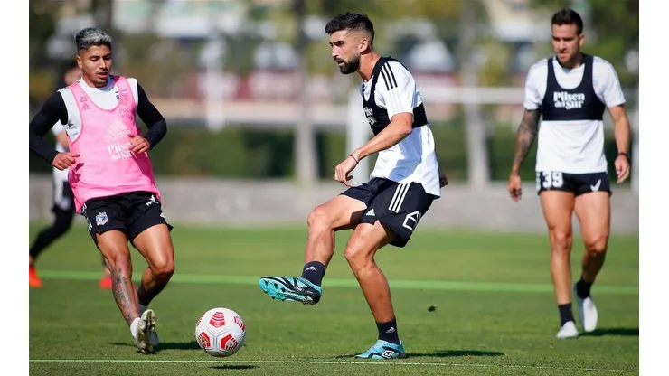 Emiliano Amor sigue esperando su oportunidad como titular en el Colo Colo de Gustavo Quinteros