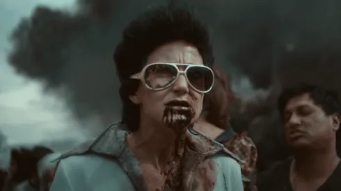 Un Elvis zombie también es parte del caos que se desata en Las Vegas para El Ejército de los Muertos, de Zack Snyder.