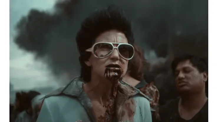 Un Elvis zombie también es parte del caos que se desata en Las Vegas para El Ejército de los Muertos, de Zack Snyder.