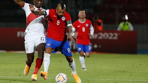 Arturo Vidal pide más minutos para lo juveniles de Colo Colo mirando con gusto el trabajo de Universidad Católica.