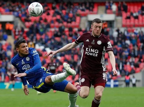 Chelsea y Leicester pelean por asegurarse un cupo en la próxima Champions