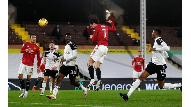 Edinson Cavani asoma como la gran carta de gol del United para el cierre de temporada.