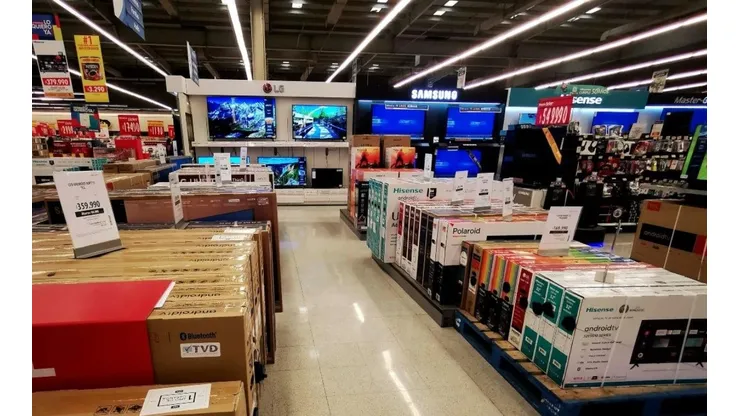 Los supermercados retomaron funciones después del fin de semana de votación.