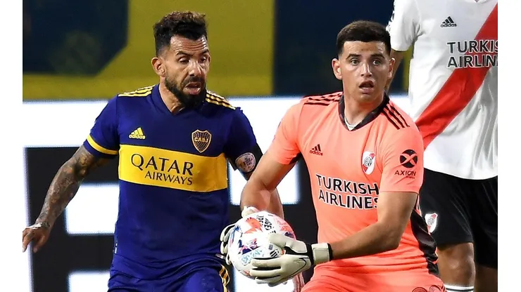 Carlos Tévez felicitó a Alan Díaz por su debut de emergencia en Boca vs River por el Superclásico.