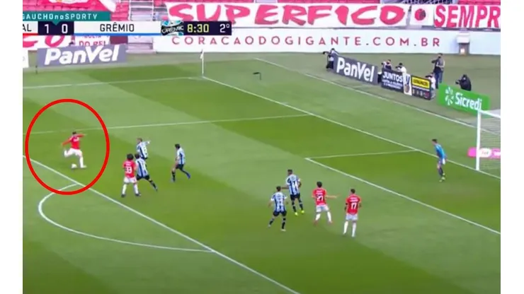 Palacios estuvo a punto de marcar en el clásico de Porto Alegre