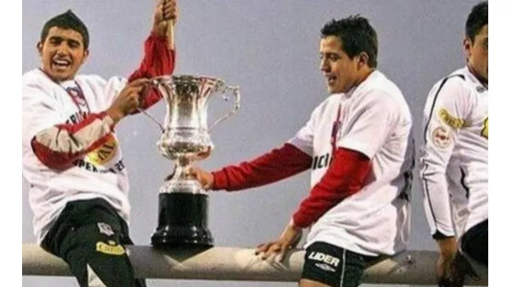 Vidal espera repetir la celebración de los títulos con Colo Colo