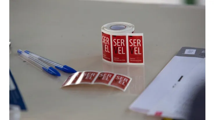 Las votaciones dirimirán a los nuevos gobernadores regionales, constituyentes, concejales y alcaldes.