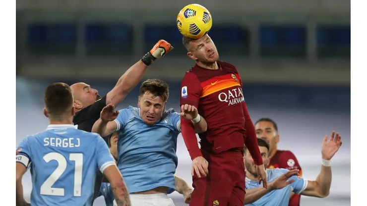 En el mismo día tenemos dos clásicos, el romano y el de Italia, donde se enfrentan Juventus e Inter de Milán.