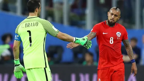 El tema de la capitanía en la Roja no es problema para Arturo Vidal sea Claudio Bravo, Gary Medel o Alexis Sánchez.