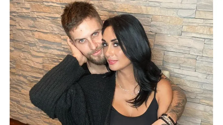 Jean Philippe Cretton y Pamela Díaz coquetean en una nueva sesión de fotos.