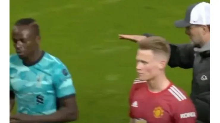 Mané no quiso saludar a Klopp tras victoria del Liverpool