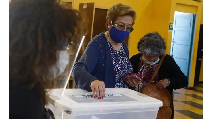 ¿Hay horario de votación para adultos mayores?