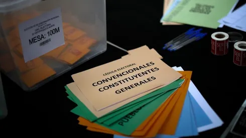 Los constituyentes se elegirán por el sistema de diputados, pero con paridad.