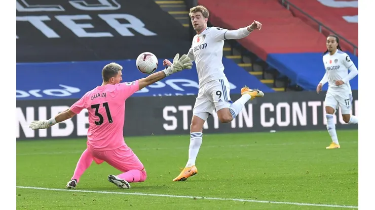 Leeds Utd derrotó por goleada al Burnley en el duelo correspondiente a fecha 36 de la Premier League.