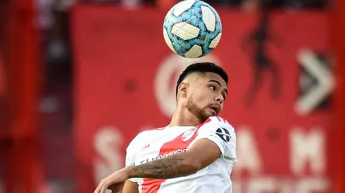 El chileno metió un cabezazo a los 90+2 para darle vida a River.
