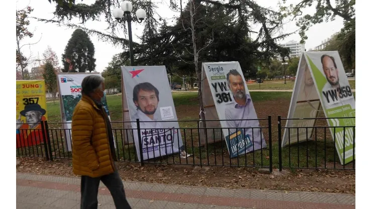 Son cientos los candidatos a constituyentes y concejales.