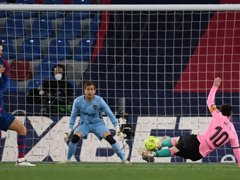 Golazo de Messi: tijera desde el suelo para Barcelona