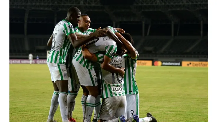 Atlético Nacional es el escolta de Argentinos Juniors en este momento, pero una caída puede cambiar todo.
