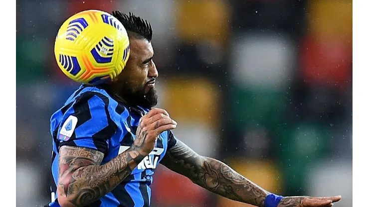 Vidal sufre por los problemas económicos del Inter de Milán