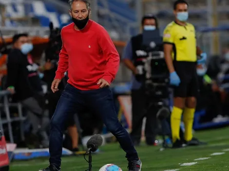 Holan es presentado en León con una llamada telefónica