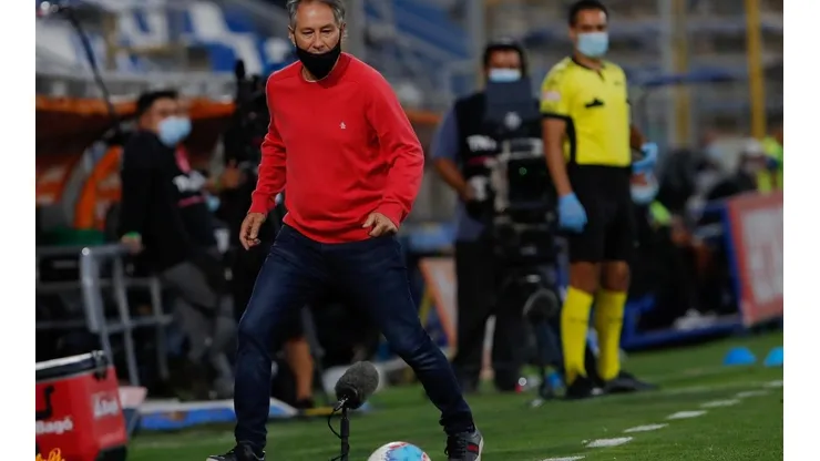 Ariel Holan fue presentado de manera bastante graciosa en el Club León