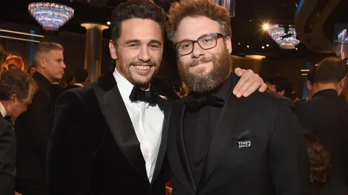 James Franco junto a Seth Rogen en medio de una premiación hollywoodense.