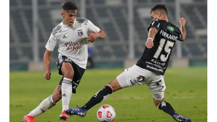 Pablo Solari fue titular ante Palestino