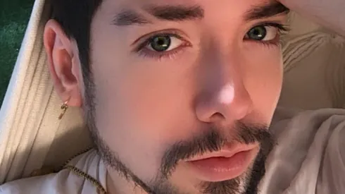 Nano Calderón era muy cercano a su abuela, pero no pudo darle un último adiós.