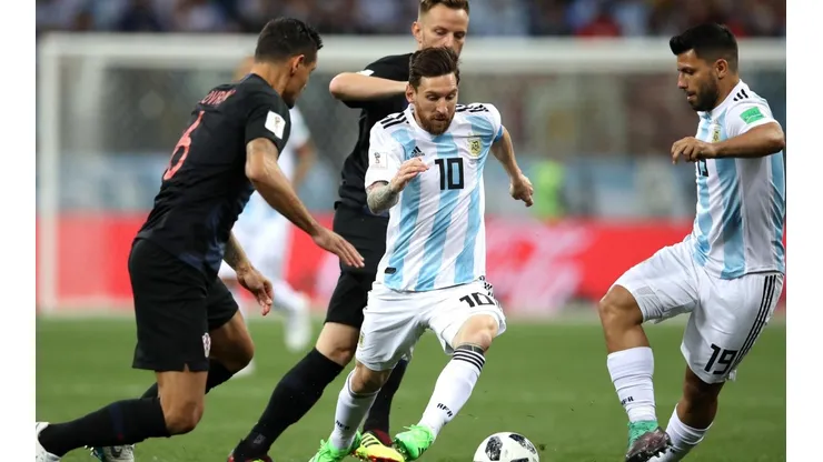 Messi y Agüero jugarán contra Chile
