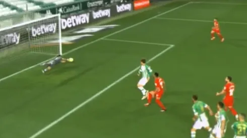 Bravo brilló con una doble atajada ante Granada