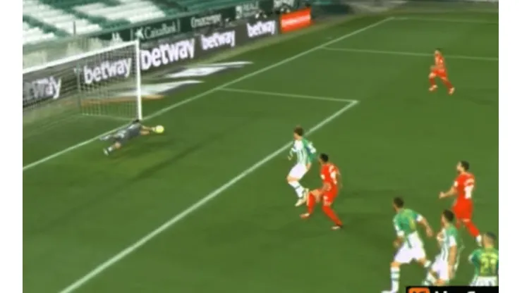 Bravo brilló con una doble atajada ante Granada