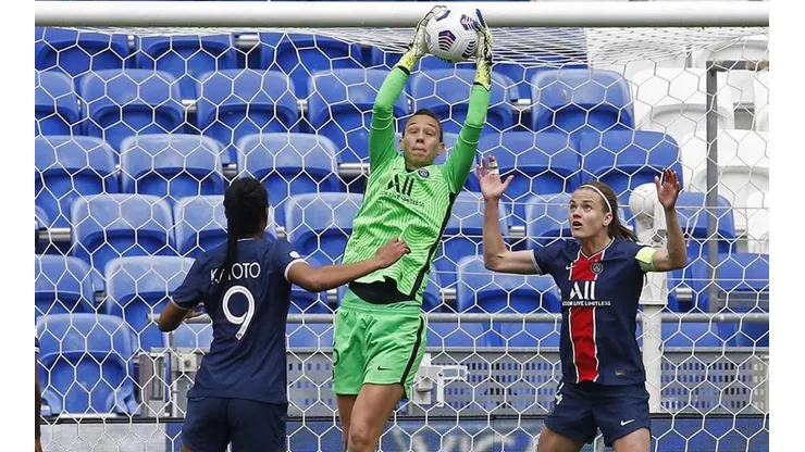 Tiane Endler y la recta final del torneo femenino en Francia: PSG va por el título.