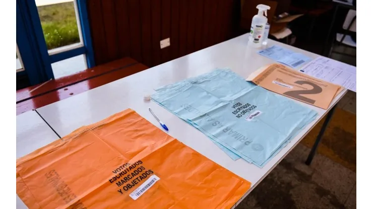 No se necesitan permisos para ir a los locales de votación.