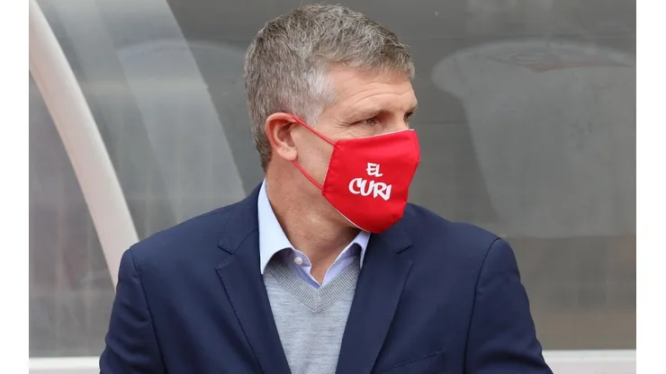 Martín Palermo se defiende por la mala campaña de Curicó Unido