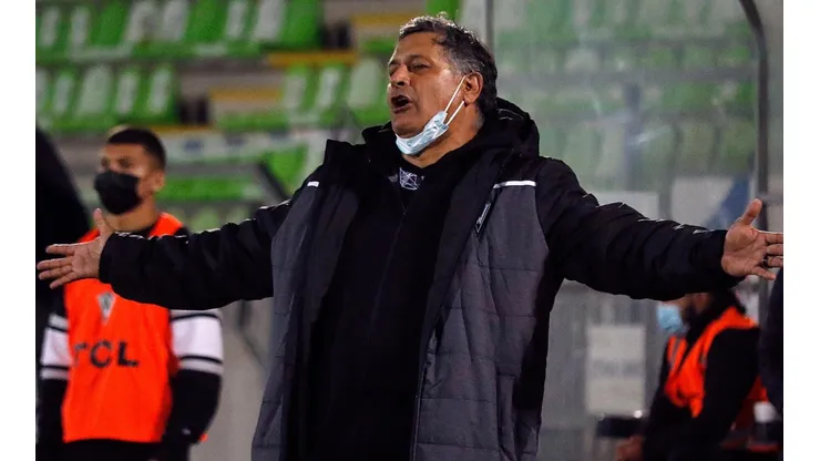 Ronald Fuentes asegura que si pierde el próximo partido ante O'Higgins se irá de Wanderers