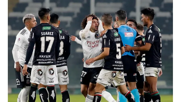 Colo Colo quedó indignado con el arbitraje de Fernando Véjar