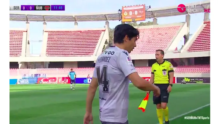 Matías Fernández debió abandonar tempranamente la cancha en La Serena