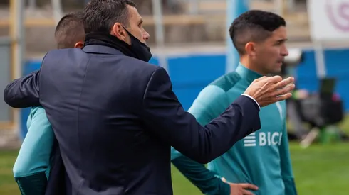 Gustavo Poyet se alivia por ver al plantel de la Católica entendiendo su idea