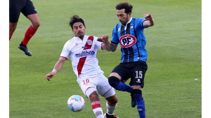 Huachipato y Curicó tienen los mismos puntos en lo que va del torneo.