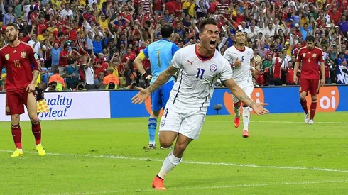 Eduardo Vargas y el gol a España en el Mundial: Xavi aún recuerda a ese Chile.