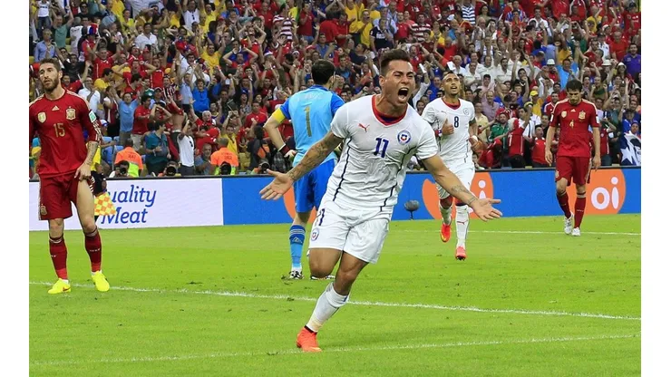 Eduardo Vargas y el gol a España en el Mundial: Xavi aún recuerda a ese Chile.