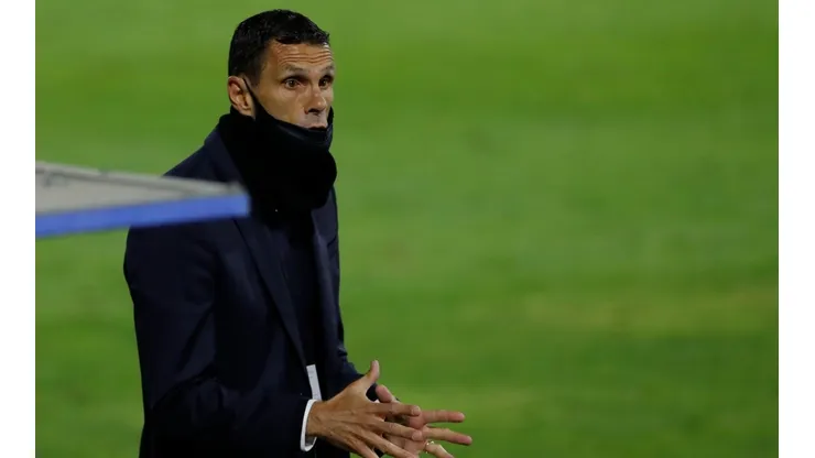 Gustavo Poyet cuajó su mejor presentación como DT de Universidad Católica ante Nacional por la Copa Libertadores.