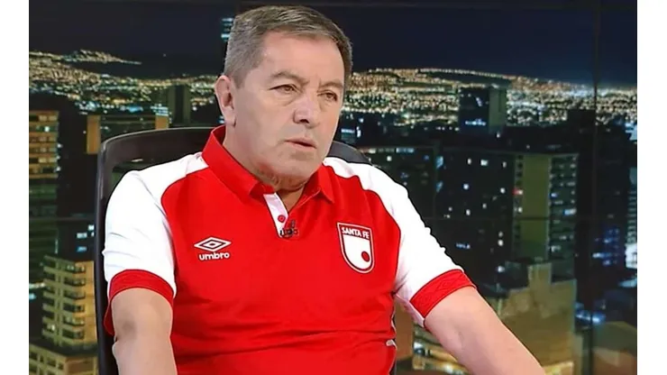 Eduardo Méndez, presidente de Santa Fe, un un garrotazo a River Plate.