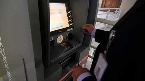 ¿Cómo puedo revisar el estado de mi solicitud del Tercer Retiro?