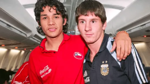 Un poquito de calidad: Lionel Messi y Matías Fernández tras el Sudamericano 2005.